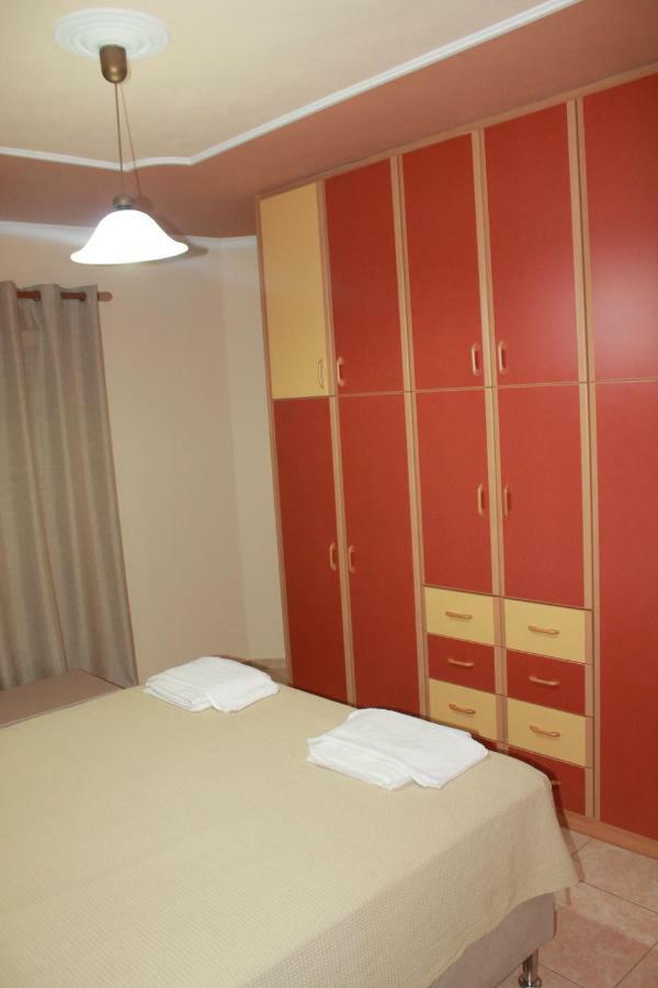 Victoria'S Apartments Dilinata Bagian luar foto
